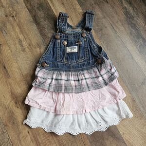 OshKosh B’Gosh Baby Girl Pink Tiered Ruffle Denim Jumper Dress – Size 18M – GUC